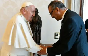 Papa Francisco com Tedros Adhanom Ghebreyesus.