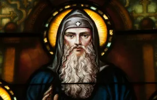 São Bento de Núrsia representado em vitral do mosteiro de St. Benedict em Bristow, nos EUA. - Crédito da foto: Shutterstock